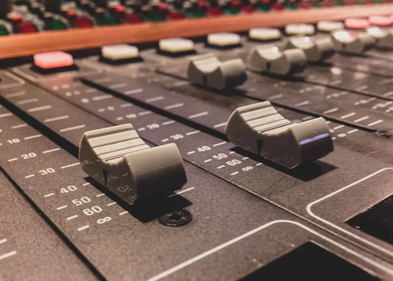 Old Gear, New Tricks: Why Vintage Analog Equipment Still Belongs in the Modern Studio